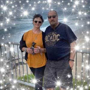 Meet your Posher, Dee